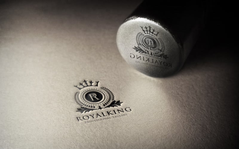 Royal King Letter R Logo Vorlage