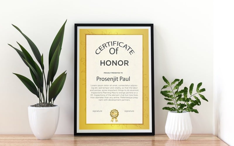 有花卉背景的垂直荣誉证书