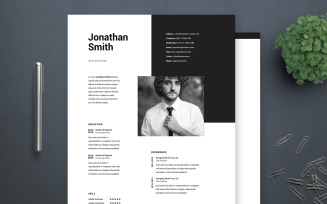 Jonathan Smith | Professional Web Designer Resume Template