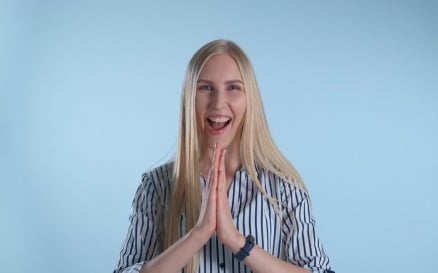Woman clapping her hands - video footage Stock Video