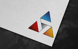 Triangle Professionnel Logo Template