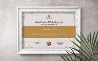 Certificate of Achievement Horizontal template.