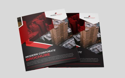 Дизайн двухслойной брошюры с красным многоугольником - шаблон фирменного стиля