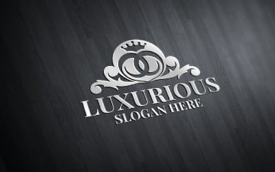 Nowoczesny luksusowy szablon logo Royal 66
