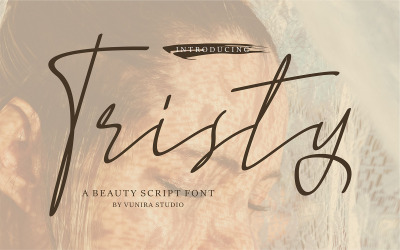 Tristy | Un carattere corsivo di bellezza