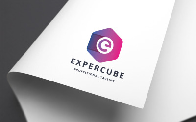 Expertise modelo de logotipo de letra E do cubo