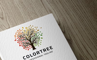 Plantilla de logotipo de árbol de color