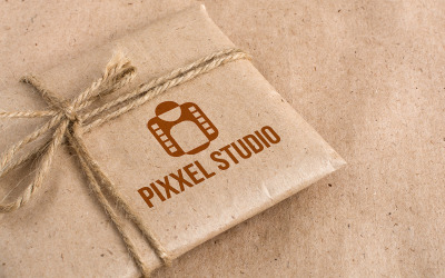 Pixxel Studio Logo Şablonu