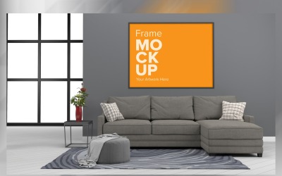 Modern soffa med färgglada kuddar och krukväxt i en vardagsrumsrammodell