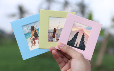 Maquette de produit en trois couleurs pour cadre photo