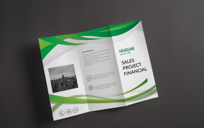 Modello di progettazione brochure a tre ante aziendali