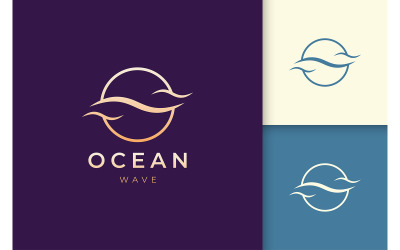 Modello di logo di lusso dell&amp;#39;onda del mare