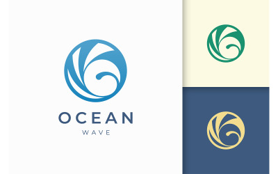 Plantilla de logotipo de agua o playa