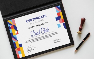 Modelo de Certificado Moderno v13.0