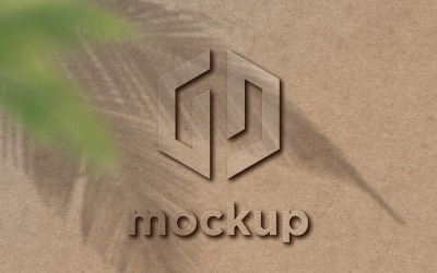 Макет логотипа картонной доски с теневыми эффектами листьев