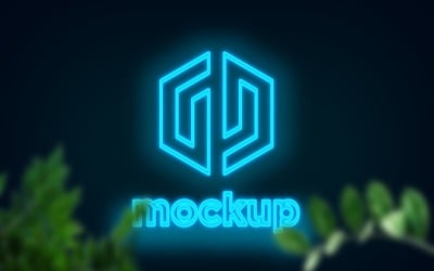 Glow Logo Mockup derrière les feuilles vertes
