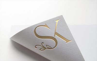 Logotipo floral Design da marca SK