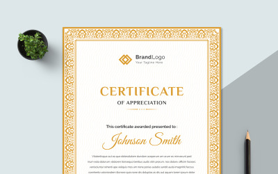 Modèle de certificat orange simple avec impression