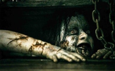 Red Doors Of Darkness - Horror Scene Background Stock Music (Scary, Horror, Film, Haunting)