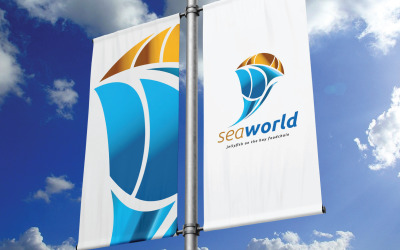 Logo Sea World Adventure z owocami morza