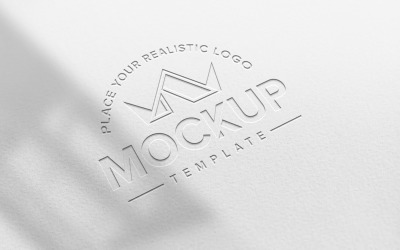 Makieta logo na białym papierze z efektem wytłoczenia