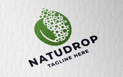 Modello di logo Nature Drop Pro