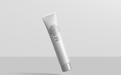 Mockup di tubo lungo cosmetico 4