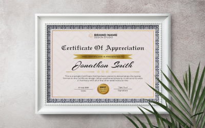 Certificat d&amp;#39;appréciation moderne avec cadre classique