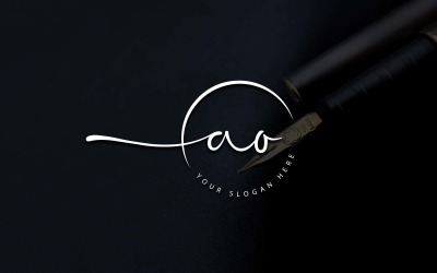 Design del logo della lettera AO in stile studio di calligrafia
