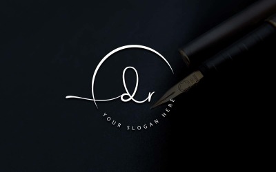 Design de logotipo de letra DR estilo estúdio de caligrafia