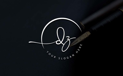 Design de logotipo de letra DZ estilo estúdio de caligrafia