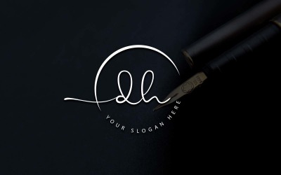 Design del logo della lettera DH in stile studio di calligrafia
