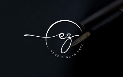 Design de logotipo de letra EZ estilo estúdio de caligrafia