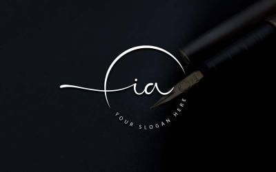 Kalligráfia Stúdió stílusú IA Letter Logo Design