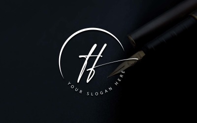 Diseño de logotipo de letra TF estilo estudio de caligrafía