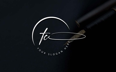 Kalligrafi Studio stil TC bokstavslogotypdesign