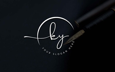 Design de logotipo de letra KY estilo estúdio de caligrafia