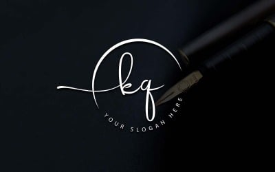Diseño de logotipo de letra KQ estilo estudio de caligrafía