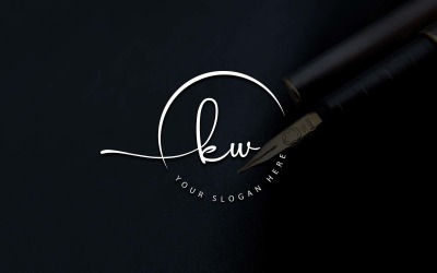 Kalligrafi Studio stil KW bokstavslogotypdesign