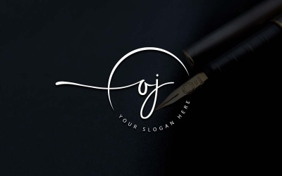Création de logo de lettre JO de style studio de calligraphie