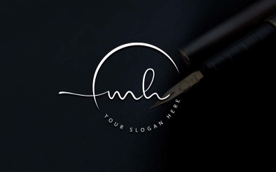 Design del logo della lettera MH in stile studio di calligrafia