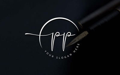 Création de logo de lettre PP de style studio de calligraphie