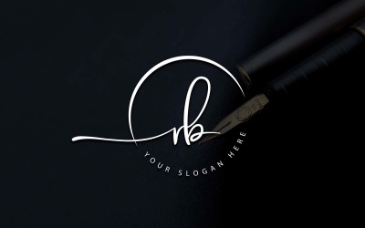 Design de logotipo de letra RB estilo estúdio de caligrafia
