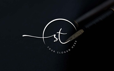 Création de logo de lettre ST de style studio de calligraphie