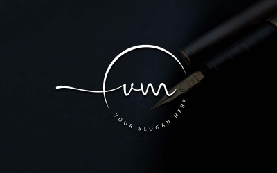 Projektowanie logo litery VM w stylu Studio kaligrafii