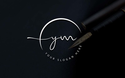 Diseño de logotipo de letra YM estilo estudio de caligrafía
