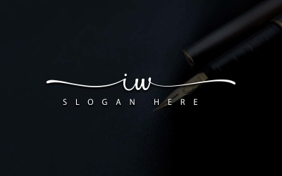 Design de logotipo de letra IW de fotografia criativa
