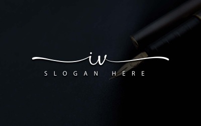 Diseño de logotipo de letra IV de fotografía creativa