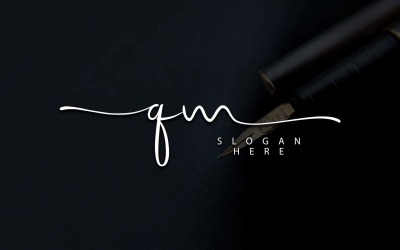 Design de logotipo de letra QM de fotografia criativa