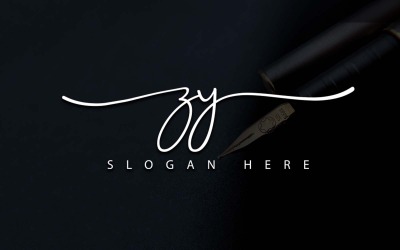 Kreativ fotografering ZY Letter Logo Design